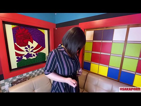 ❤️ Puttana giapponese con grandi tette si masturba con sex toys e ha un orgasmo. Parla in un'intervista della sua esperienza di scopata. Tette enormi e figa pelosa che geme forte. Osakaporn ❤ Porno al it.sexonfire.ru ❌️❤