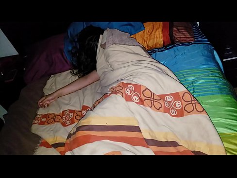 ❤️ Figliastro che rimprovera la sua giovane matrigna mentre lei dorme ❤ Porno al it.sexonfire.ru ❌️❤